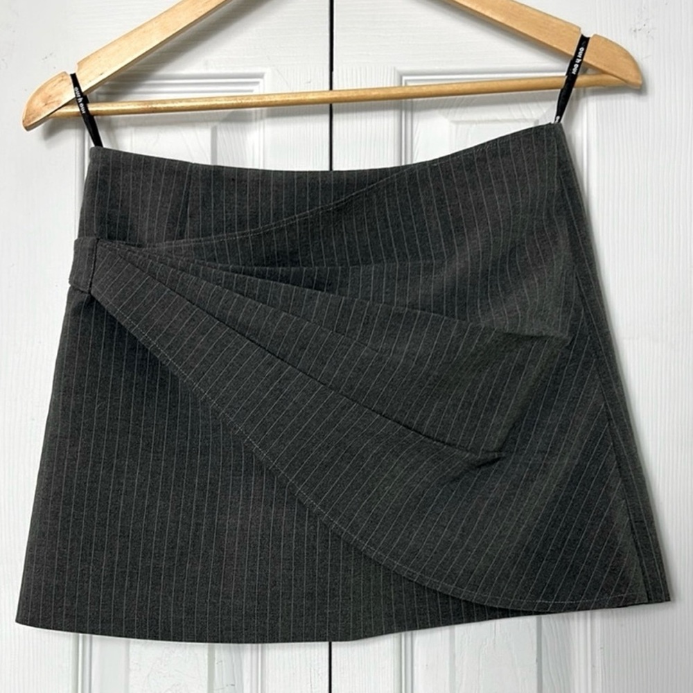Our Hour Luxury, Elegant Charcoal Pinstripe Gathered Front Skirt. Stunning!